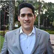 Profesor particular para fortalecer habilidades comunicativas